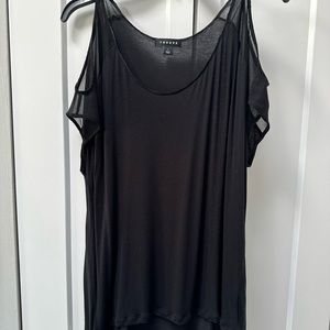 Nordstrom Trouve Cold Shoulder Womens Top